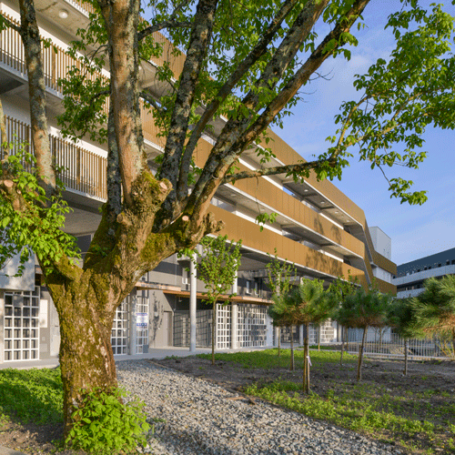 90 logements